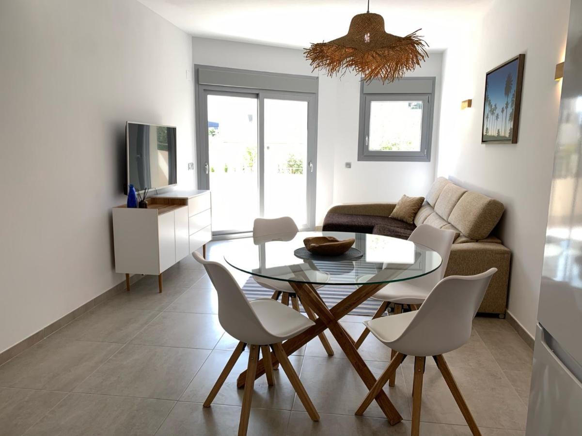 Apartamento Amalia Delux En Torrevieja Esterno foto